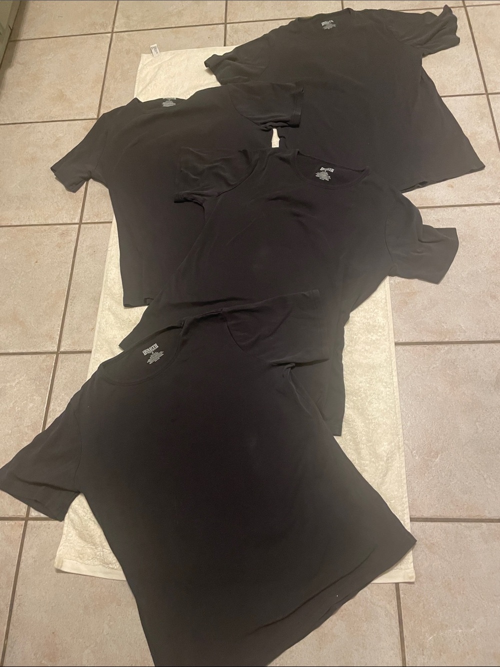 Duluth Trading Co. Black Crewneck Tee Bundle (4)